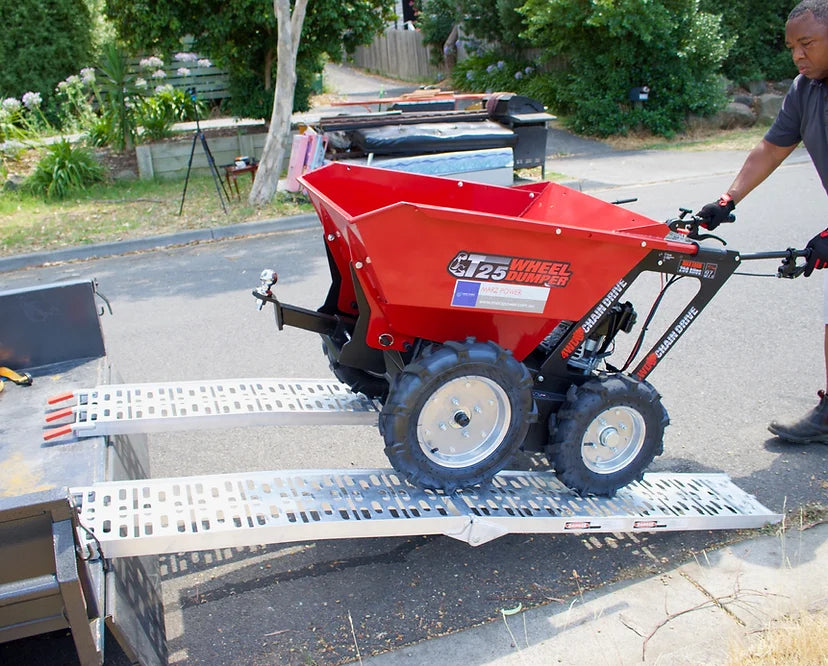 Motorized T25 Wheelbarrow by Marz Power with 250kg capacity, designed for easy transport of heavy materials like concrete and gravel, perfect for construction and landscaping jobs.